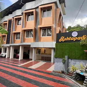 ashtapadi-inn.kerala-hotels.net/