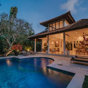 villa-eight.hotelsseminyak.net/